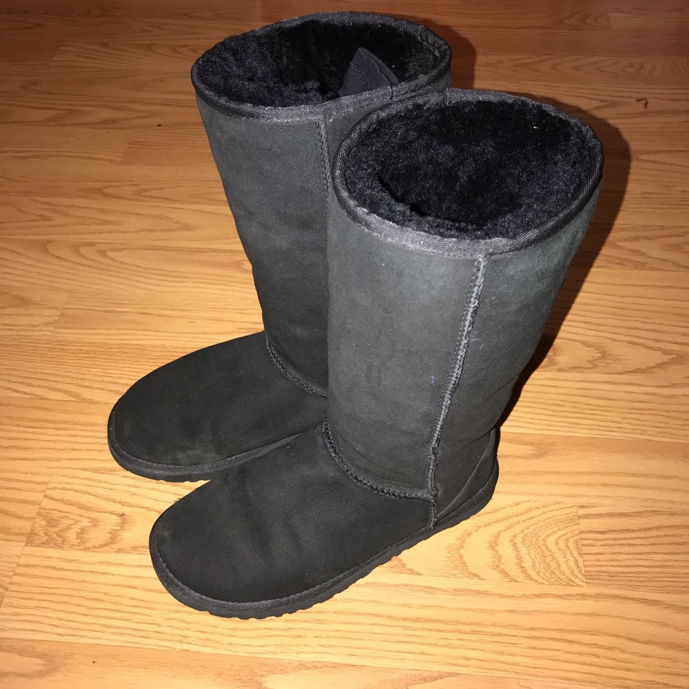 Tall Classic Black Uggs
